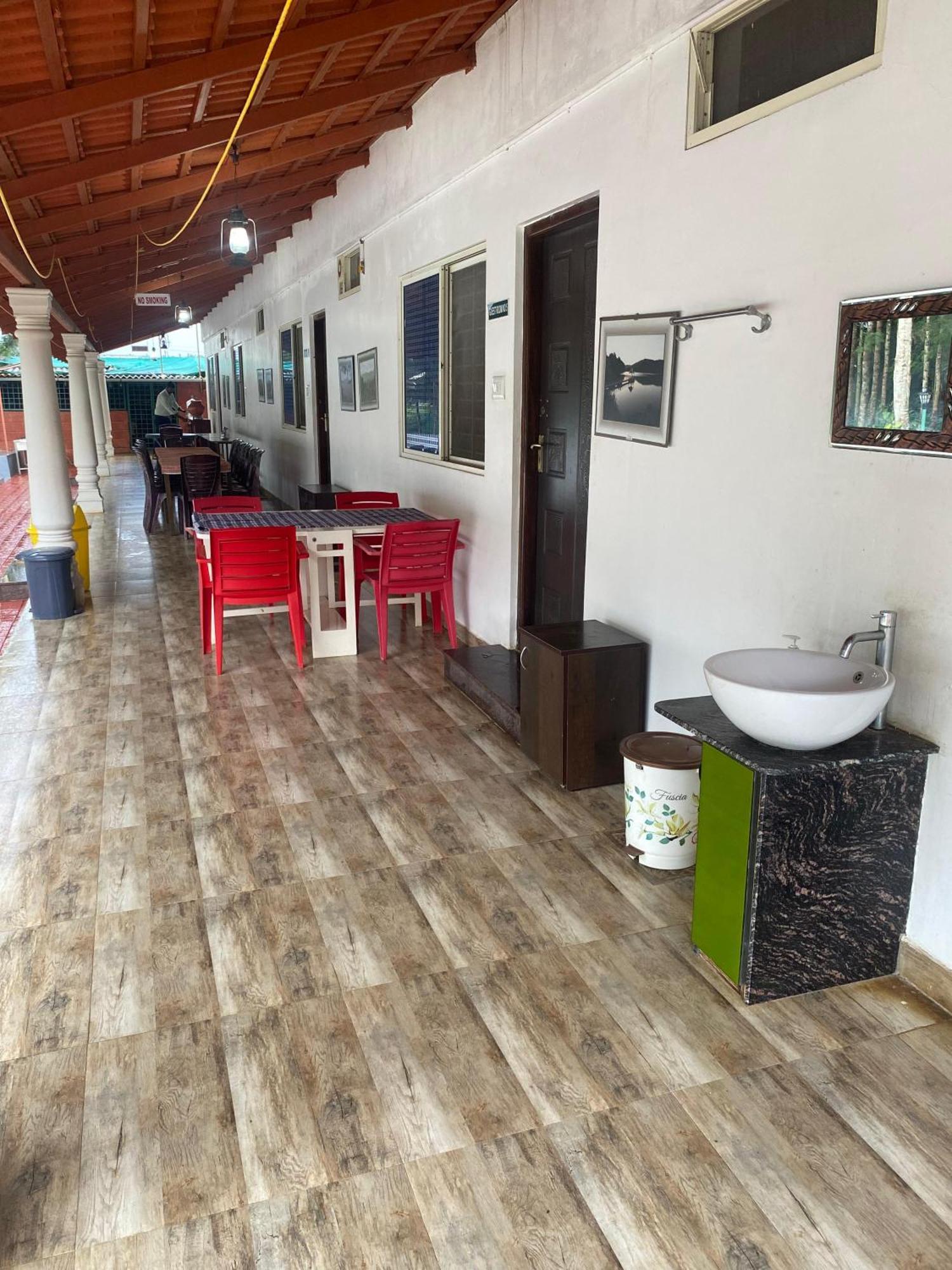 Bougain Villa Chikmagalūr Εξωτερικό φωτογραφία